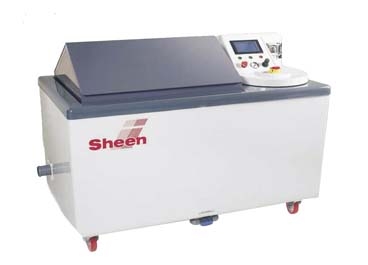 鹽霧腐蝕試驗箱圖片