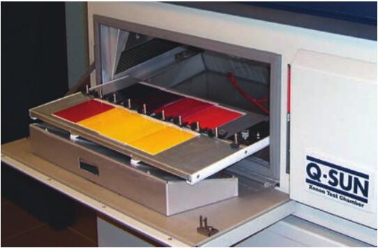 即使是最小的實(shí)驗(yàn)室都能負(fù)擔(dān)像Q-SUN氙燈老化試驗(yàn)箱一類的臺式試驗(yàn)設(shè)備